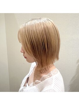 アッシュ 八王子みなみ野店(Ash) 切りっぱなしボブ