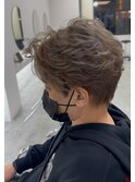 ハイトーンフェザーショート