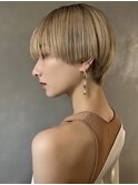 マッシュショート×ハイトーンベージュ