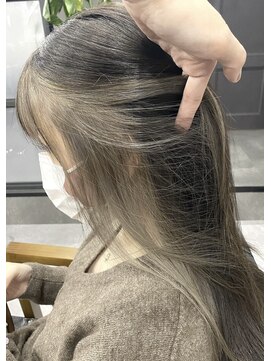 ウェイビー 桜木町店(WAVY) 【ブリーチあり】白髪ぼかしインナーカラー
