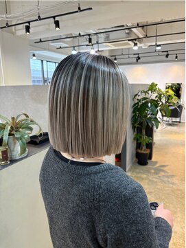 メリー オオサカ(Merly Osaka) 透明感ベージュバレイヤージュ