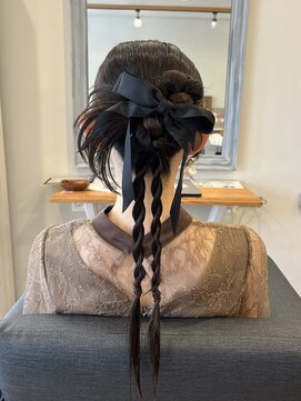 エテバイリリア(ete by LILIA.) リボンカチモリヘア