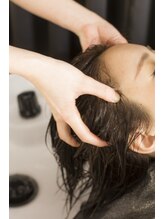 リピーター急増中！認定サロンでしか体験できない頭皮整体ヘッドスパ