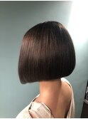 【liko 三軒茶屋 莉子】ぱつっと前下がりボブ