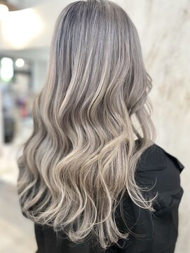 ラビス 浦和(Lovis) デザインカラー/レイヤーカット/ウェットヘア/夏のヘアアレンジ