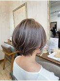 ハイライトを散りばめた小洒落ショート