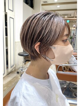 ネオリーブエム(Neolive em;) コンパクトショート 美シルエット