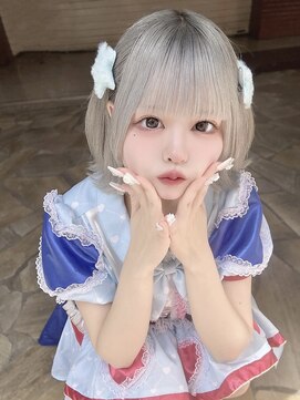 ドットハリス(.Hallis) ハイトーン/ホワイトシルバー/ボブ/髪質改善