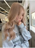 柔らかいミルクティーベージュ