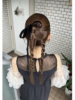 フェリーチェ(Felice)&nbsp;タイトヘア タイトアレンジ タイトツイン ツインアレンジ 参列