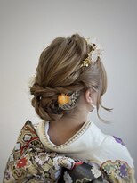 コモレビ(komorebi)&nbsp;【山本智文】成人式ブロンドカラーシニヨン