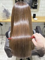 カーラ(Cara) 30代/40代/50代 アッシュブラウン × くすみブラウン