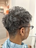 大人グレイ×ツイストパーマショート