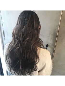 リリ(Riri) ミルキーグレージュ