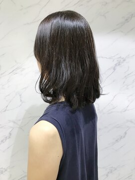 パティオン(PATIONN) アッシュブラウン×ふんわりセミロング【表参道青山原宿】