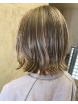 キー(kｅｙ)&nbsp;グレージュ