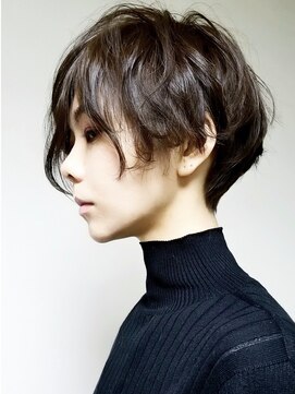 メリケンビューティーパーラー コウベ(MERICAN BEAUTY PARLOR KOBE) 【ショート/クセ毛風大人クールショート】tomo