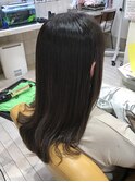 シャンドラ縮毛矯正をかけて3ヶ月後の仕上がり、まだまだ艶々