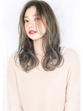 ガリカ 渋谷(Gallica) 柔らかニュアンスオリーブグレージュ＊