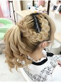 両サイド　あみこみ　耳上　ポニーテール