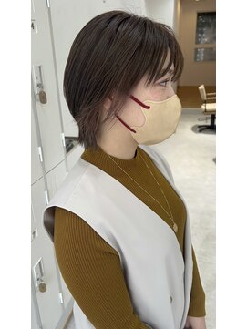 ヘアデザイン ソラ(Sola) ナチュラルベージュ+ベージュインナーカラー×すっきりミディ