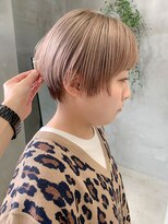 テトヘアー(teto hair) マッシュショート、ミルクティーベージュ、ブリーチカラー
