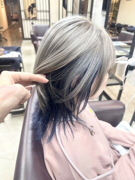 アート(a-to) 【a-to新里】ホワイト×ネイビー/インナーカラー/ウルフ