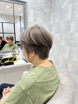 イーズ バイ インス(Yeeee.s by INCE) 白髪ぼかし/白髪改善カラー/ショート/透明感カラー/脱白髪染め