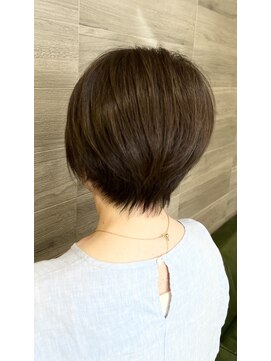 アイシー ヘアーメイク(ic hair make) 柔らかなオトナショート