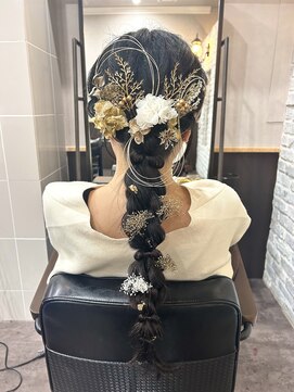 ルクスバイアフィナー(Luxo by Afinar) 卒業式アレンジ