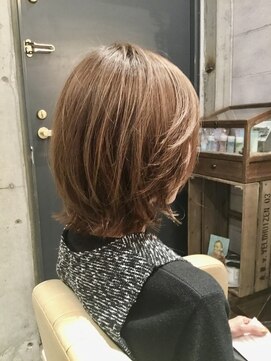 フルーヴ(Fleuve) 今っぽい軽めボブ×外ハネレイヤースタイル♪