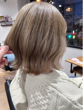 ビスイル 秋葉原店(Vis ill) フレンチカジュアル大人美人小顔束感ウルフパーマミニウルフ