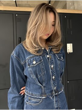 サロウィン 那覇店(SALOWIN) ブロンドバレイヤージュカラー