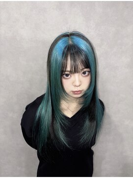 ビゼ 梅田(BIZE) ミントグリーン×ブラウンのブロックカラー