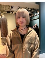 グッドフェローズ キタホリエ(GoodFellas kitahorie)&nbsp;透明感抜群ハイトーンレイヤーボブカットブリーチデザインカラー
