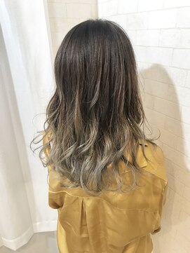 アルマヘア(Alma hair) シルバーアッシュ★グラデーション