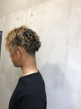 モノ アンド イニ(Mono & inni) 【奈良/innihair】メンズパーマ