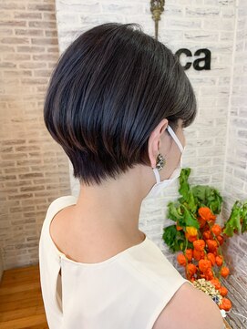 ビアンカ カマクラ(bianca) 《グレージュ×コンパクトショート》