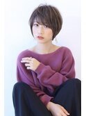 ローライトアッシュブラウン大人かわいい小顔ワンサイドショート