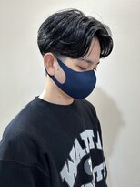 毛流れセンターパート　ツーブロ刈り上げ