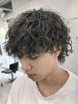 フィフス 天神大名(fifth)&nbsp;ツイストスパイラルパーマツーブロックメンズパーマメンズウルフ