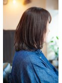 【30,40,50代白髪ぼかしで白髪を活かした艶ふわミディアム】