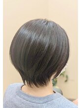 アンジュール コロレ(1//jour colore) ハイライトを使わないナチュラルな白髪ぼかし