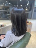 セミディレイヤー×暗髪アッシュ