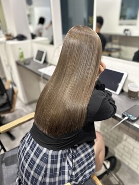 カラ ヘアーサロン(Kala Hair Salon) オリーブグレージュ