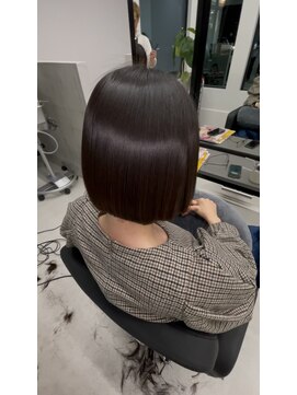 エン 久安(en.) チャコールグレー×タイトボブ｜上品大人カラー