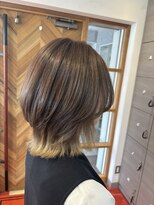 ルシア(LUCIA) インナーカラー