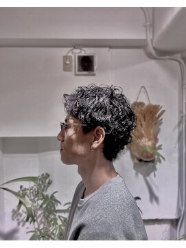 ヘケム(hekm) スパイキーショートメンズパーマ