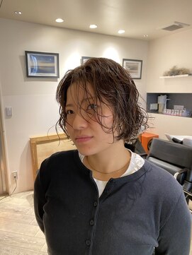 ローグ(Logue) ボブレイヤー/パーマ