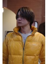 エディ(Edy)&nbsp;メンズセンターパートマッシュウルフニュアンスパーマ眉毛カット